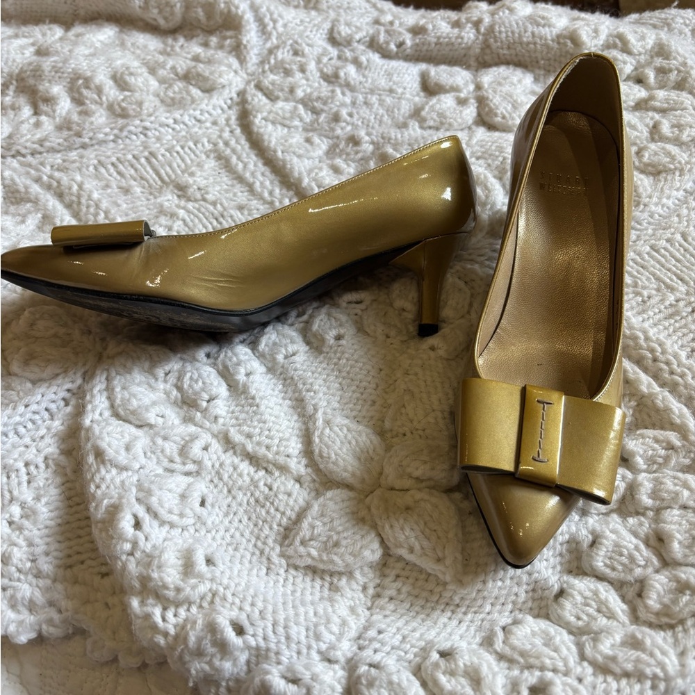 Stuart Weitzman Metallic Gold Heels with Bow Accent
